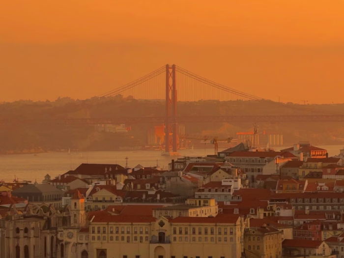 The sunset video (https://www.instagram.com/p/Db-lVzForLN/) I