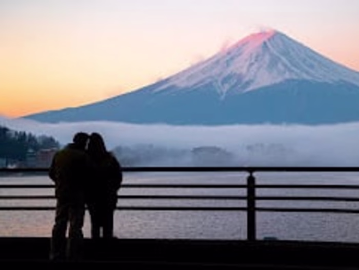  "Navigating Mount Fuji: Japan Introduces Online Booking System 