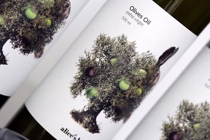 
Alice's Hut
Surreal Collages
Branding & Packaging
