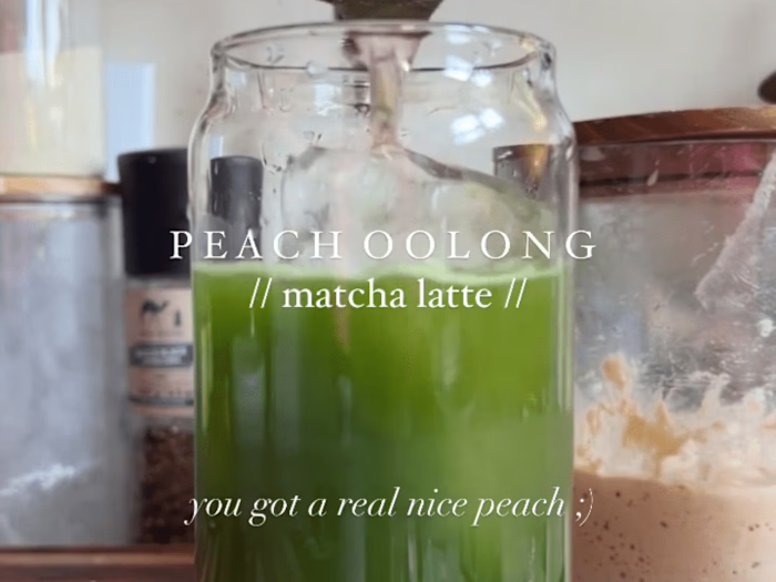 Peach oolong matcha latte recipe