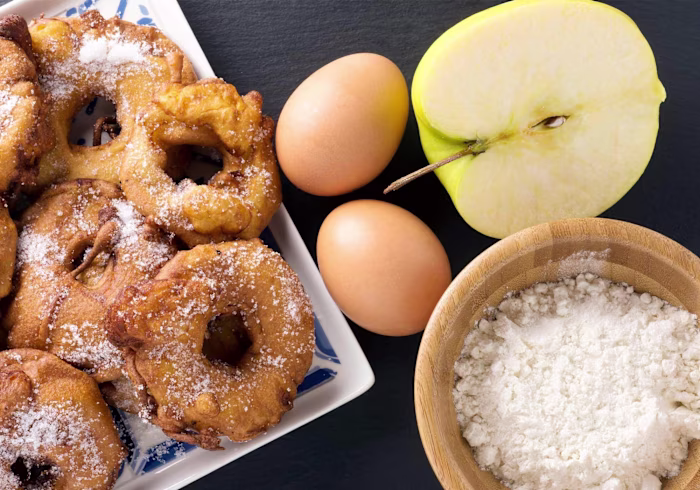 Apple Fritter Donut: A Deliciously Crispy and Sweet Treat