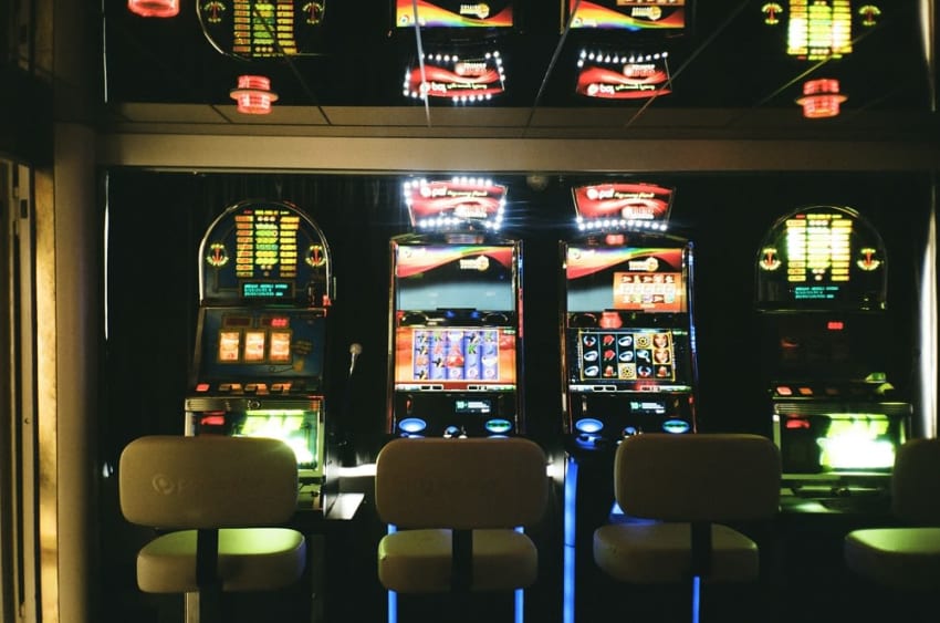 sports betting old machines