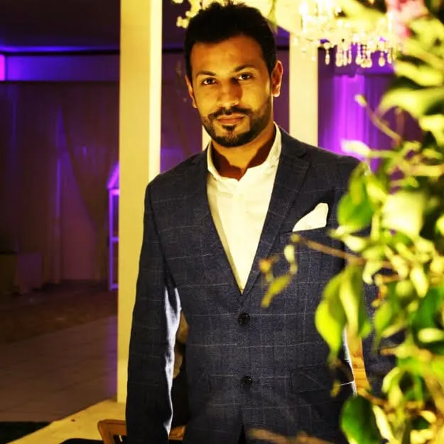 Uzzam Shahid's avatar