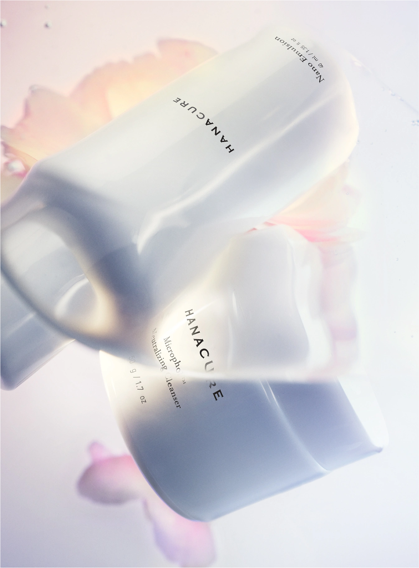 Hanacure is a U.S.-based luxury skincare brand known for its minimalist design and viral “all-in-one facial” product. The brand had built a loyal following online, but despite the product’s popularity, the website was falling short in one key area: organic discoverability.

They reached out for help after realizing their stunning design wasn’t translating into strong Google rankings, especially for high-intent skincare search terms.