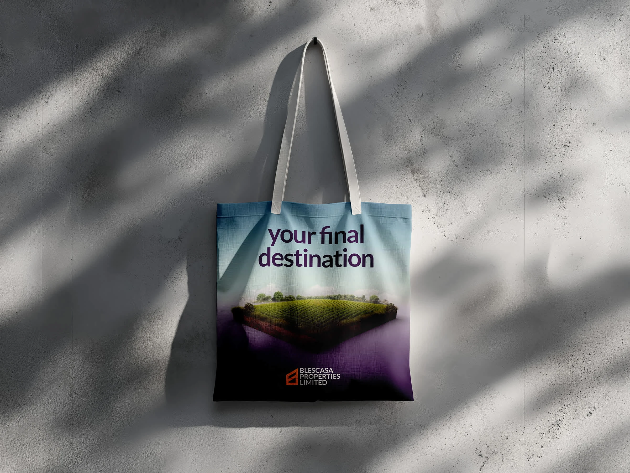 Tote bag