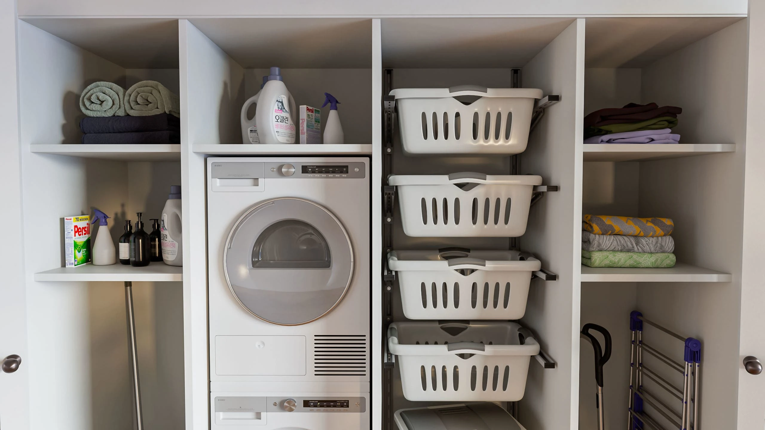 Laundry Closet Organized with Ezyracks - Close Up Shot A1