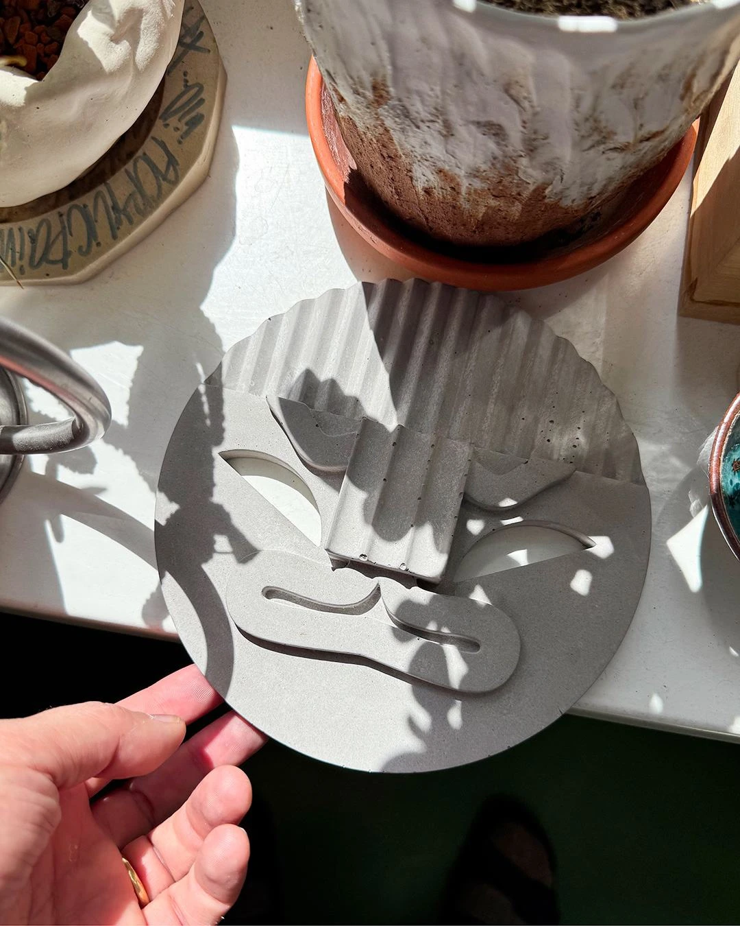 Mask — Concrete sculpture