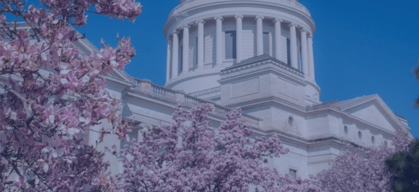 A beautiful image of the Arkansas capitol building.