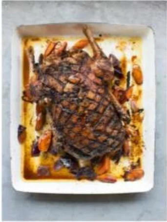 Uma imagem com comida, Fast food, interior, tabuleiro Os conteúdos gerados por IA poderão estar incorretos.