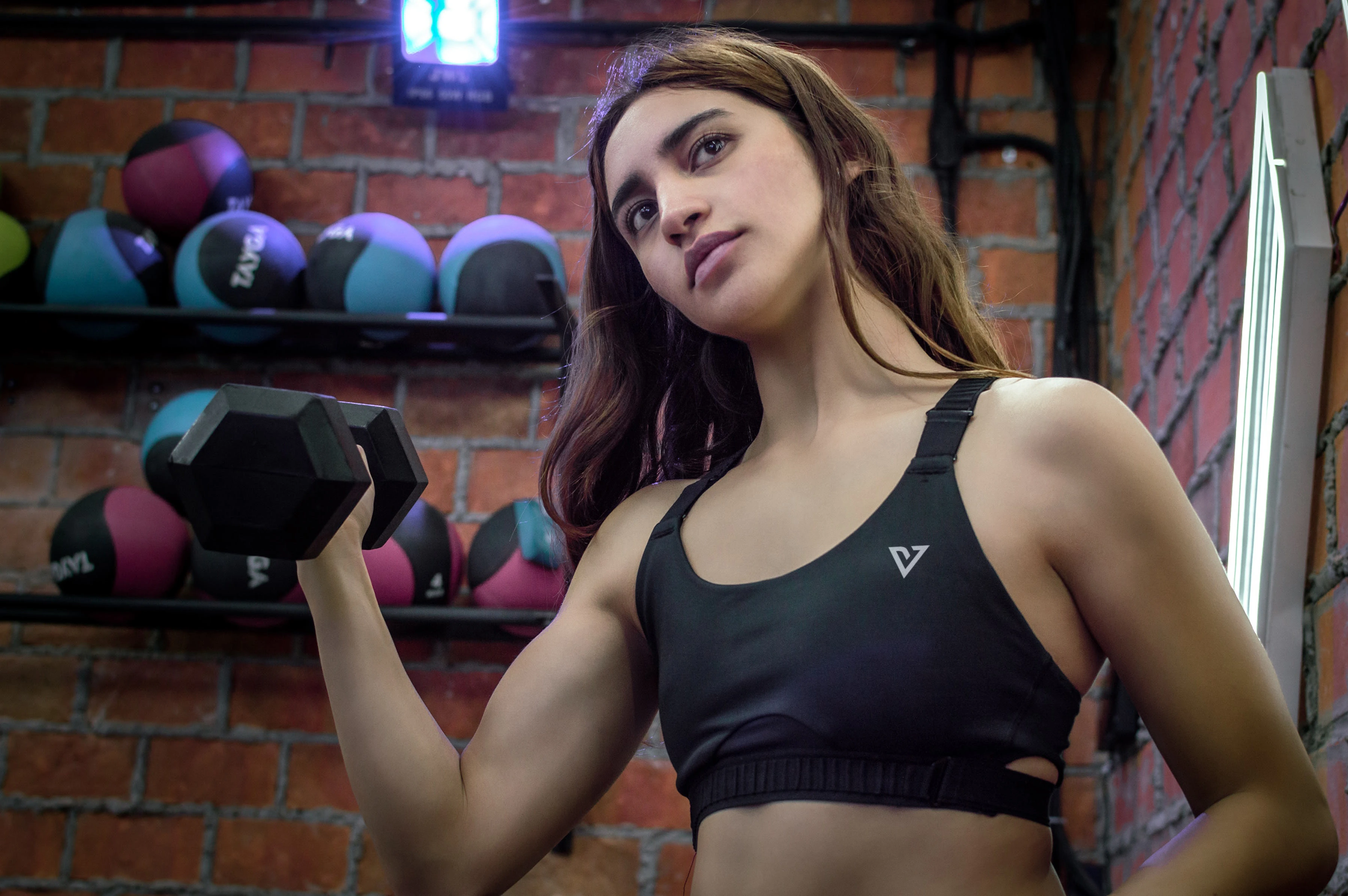 Versa logo in Sportwear