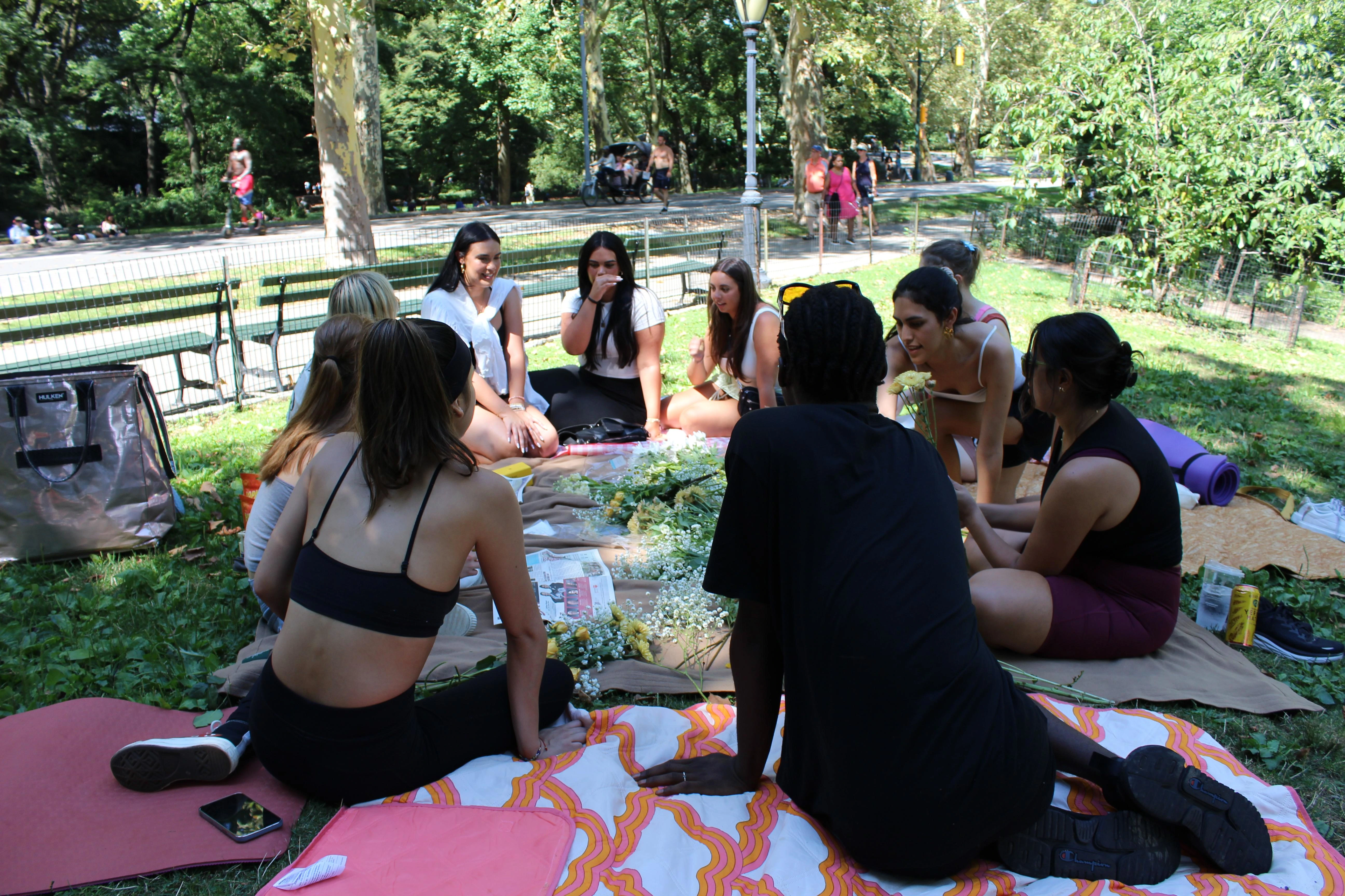 bouquet building with fleur 