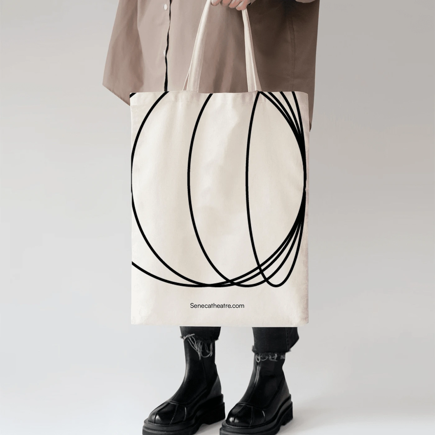 tote bah design for Seneca