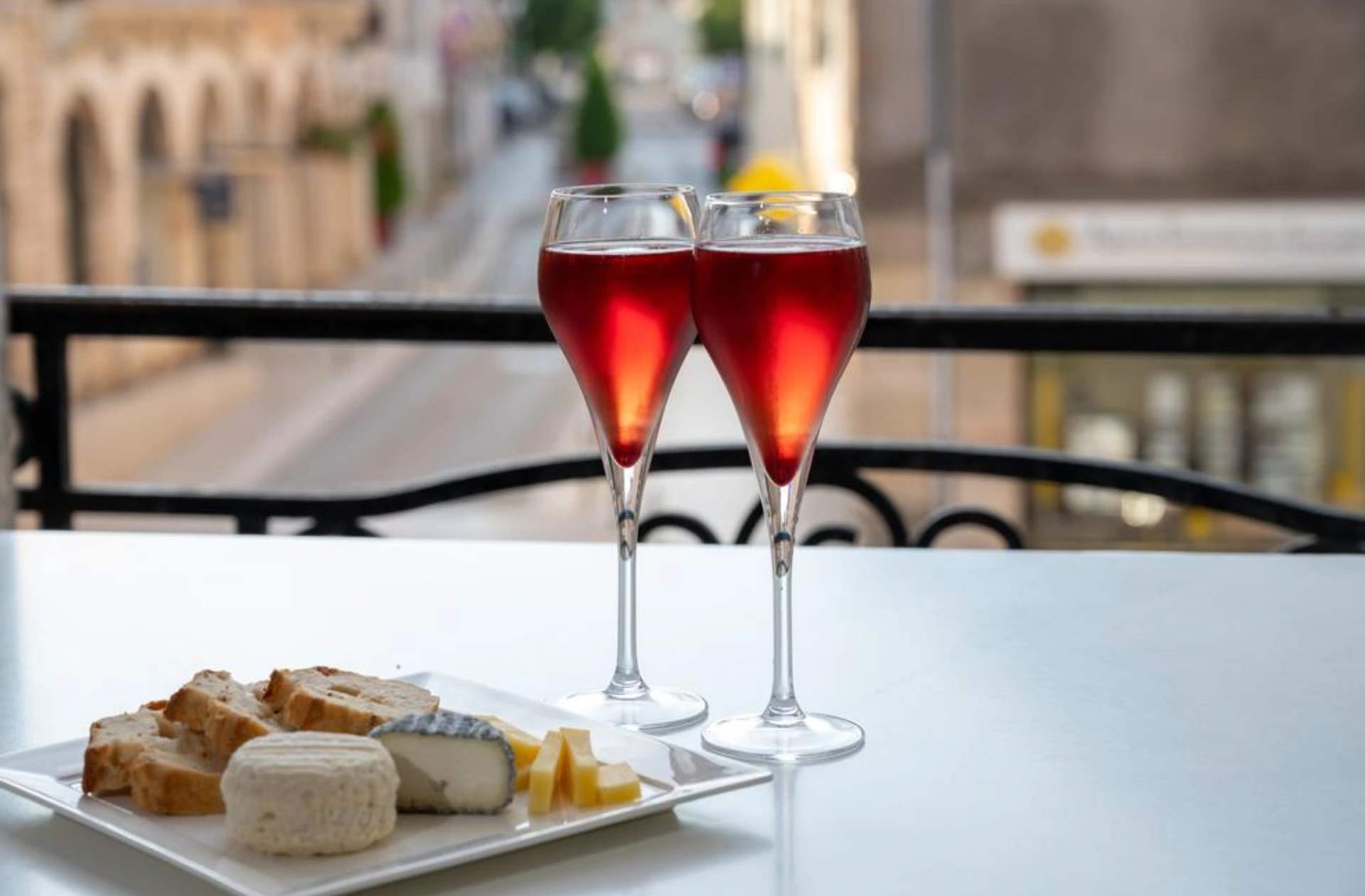 Lyonnaise Cuisine: What to Eat in the Gastronomic Capital of the World
