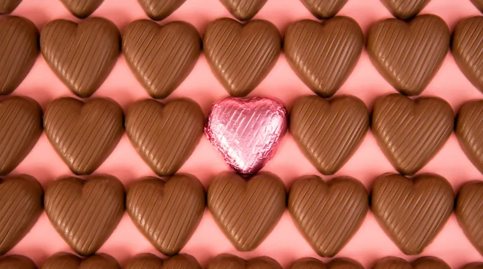 Chocolate & Wine Pairings to Make Your Heart Swoon