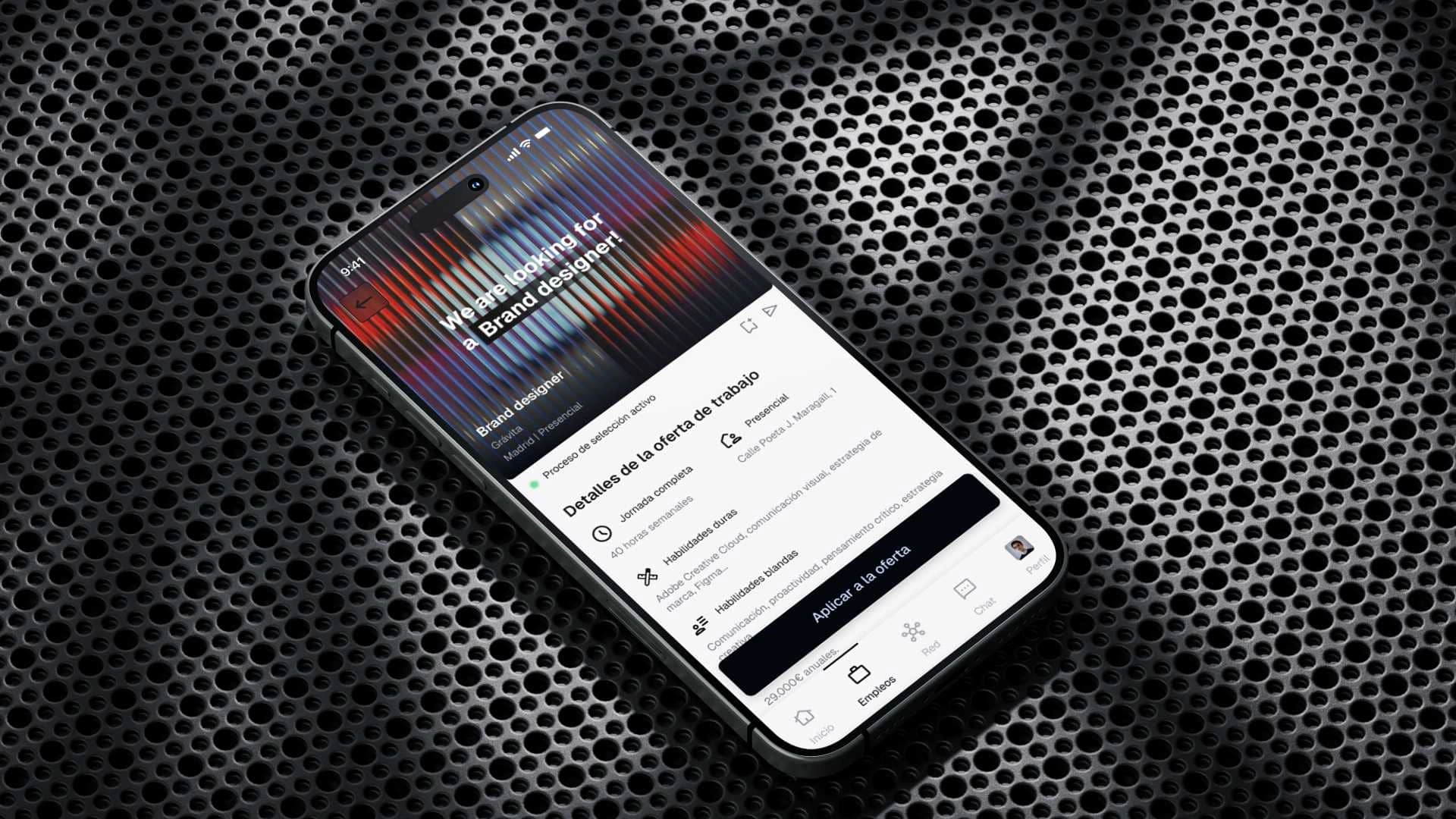Job detailed screen from Kinoud's app.