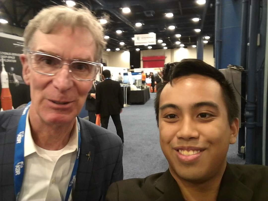 Meeting Bill Nye the Science Guy at SpaceCom19