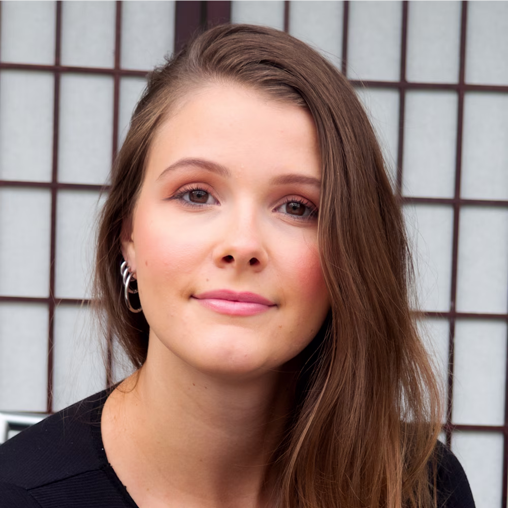 Laura Schmidt