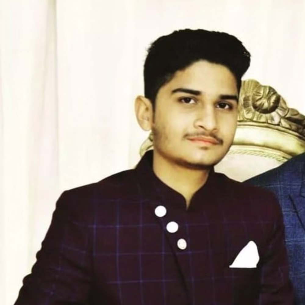 Rayyan  Designer