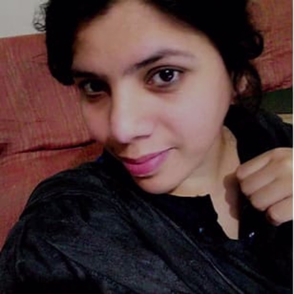 Maryam  Akmal 