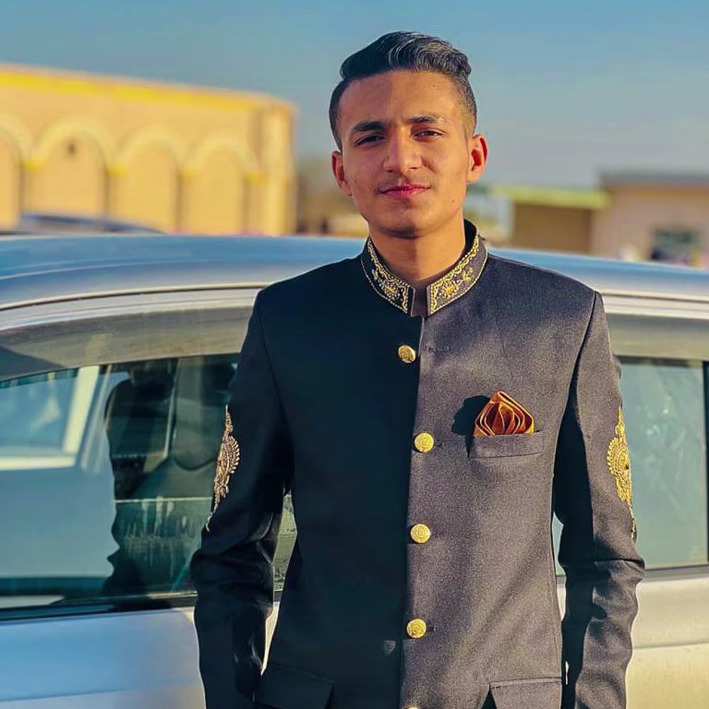 Hadi  Khan