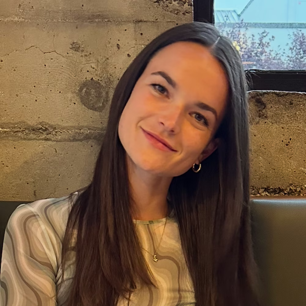Zoe  Colivas