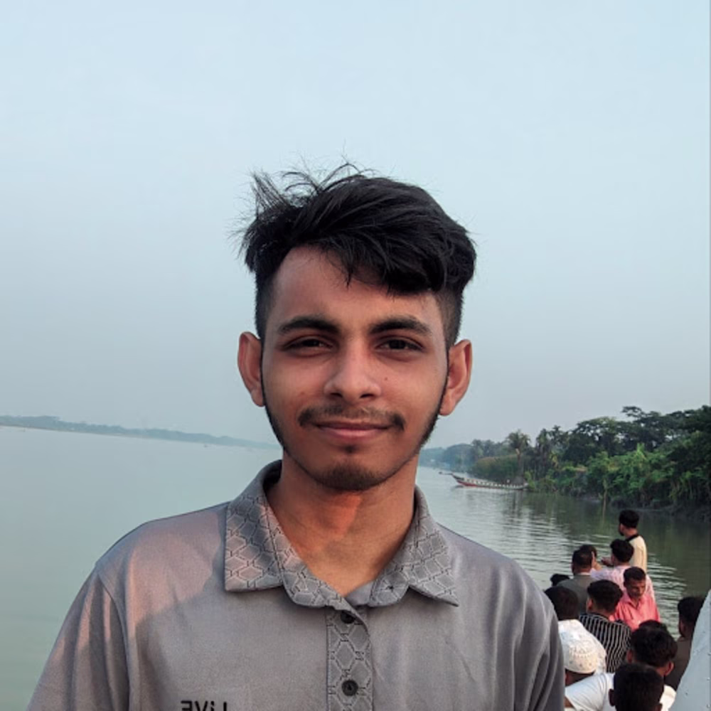 Almumin Khan