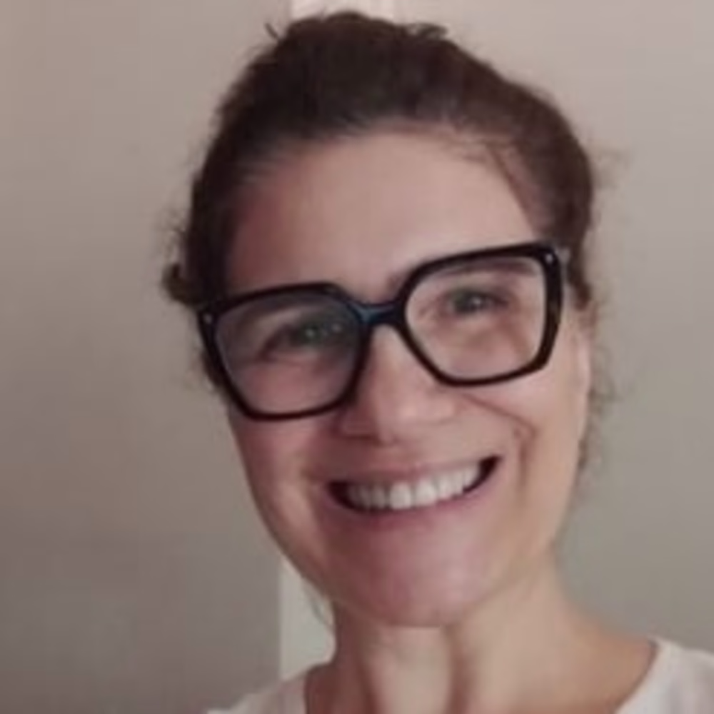 Victoria  B.