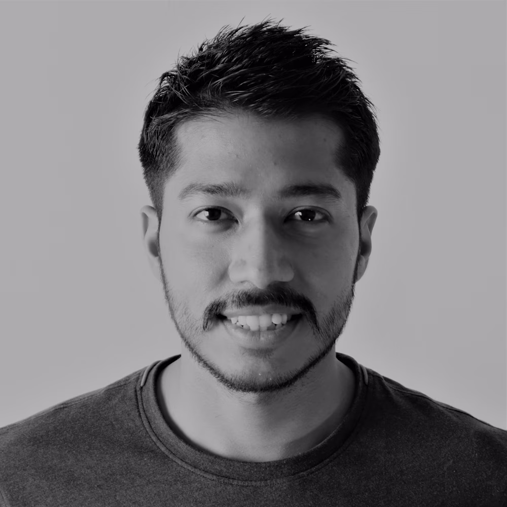Rajat Akre (Inizio Design)