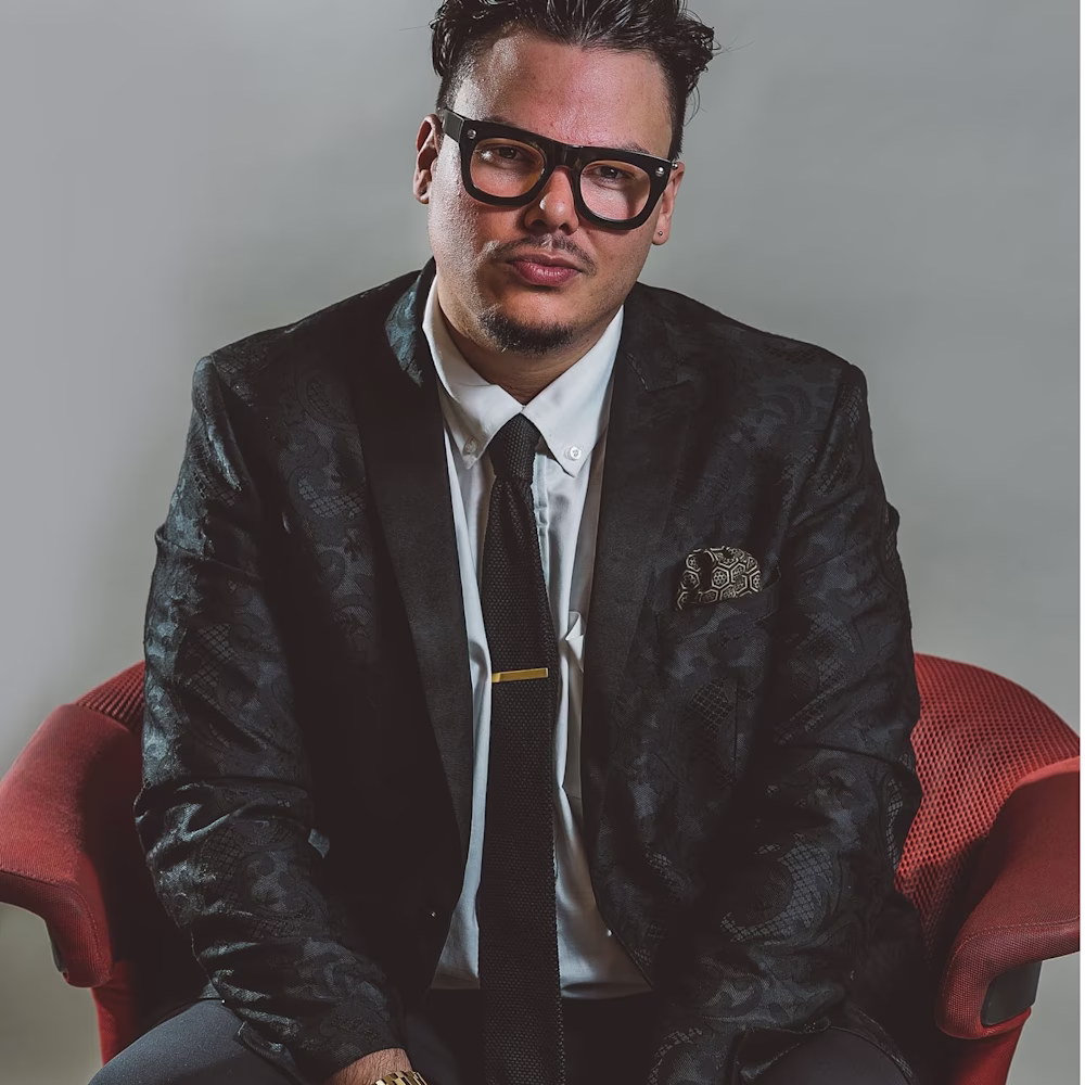 Liam  Zalitach