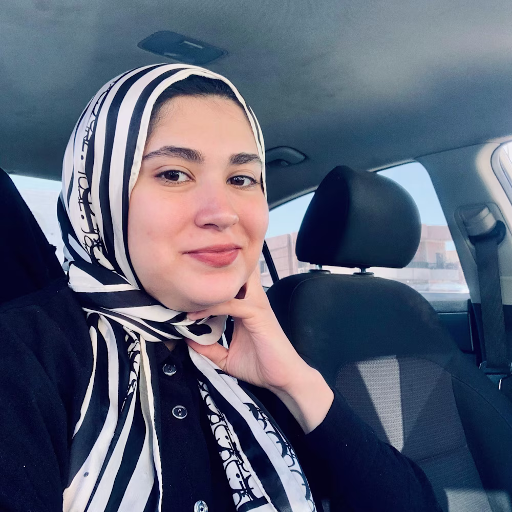 yomna  