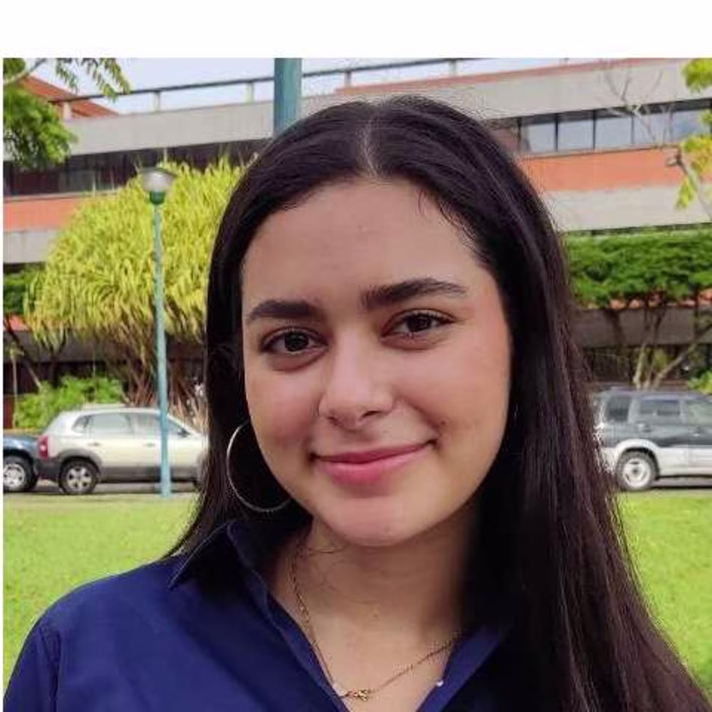Luisa López