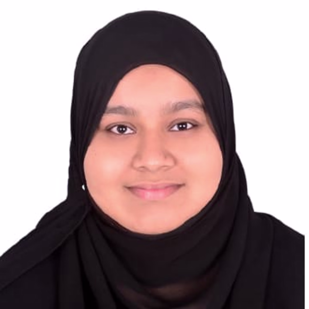 Naseera  Takey