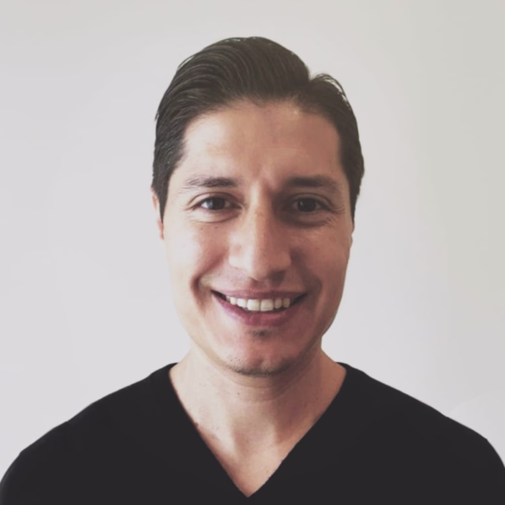 Robert Torres