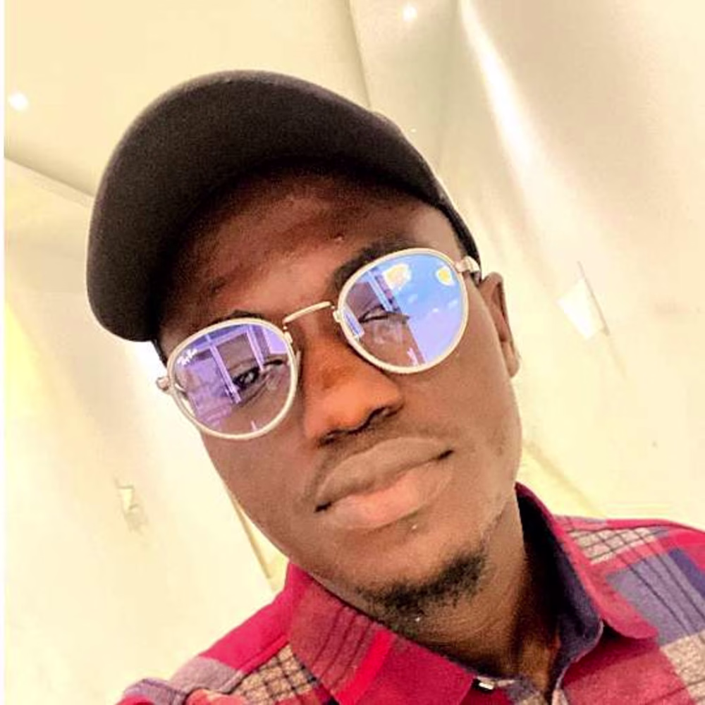 Temitope  Akins