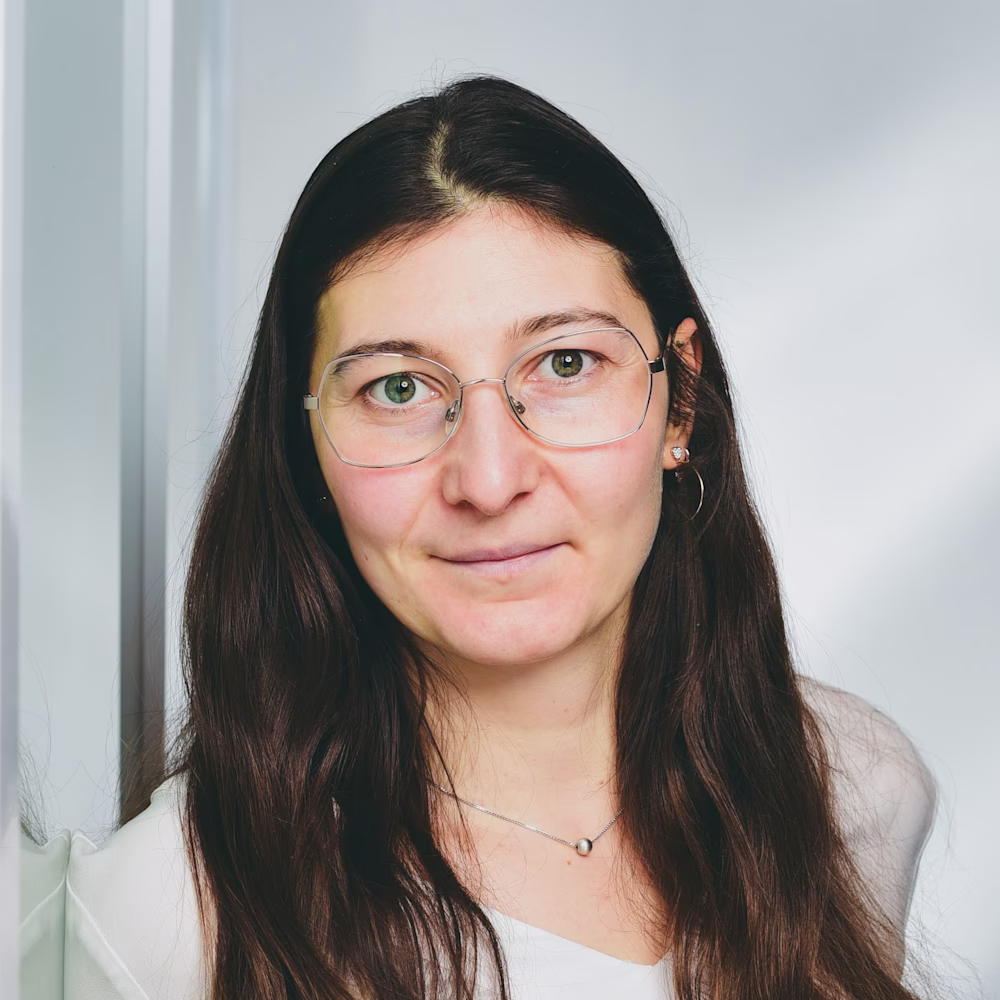 Yasemin K.