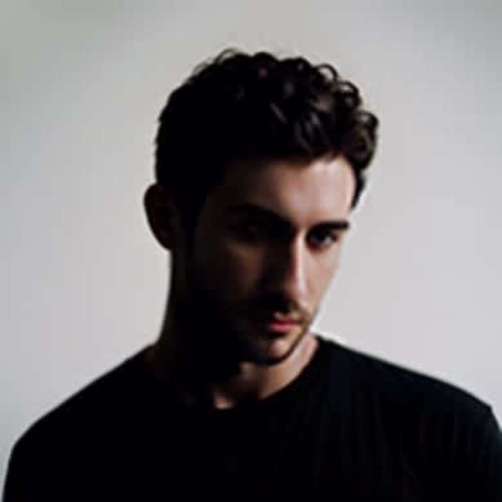 Omar  Cufari
