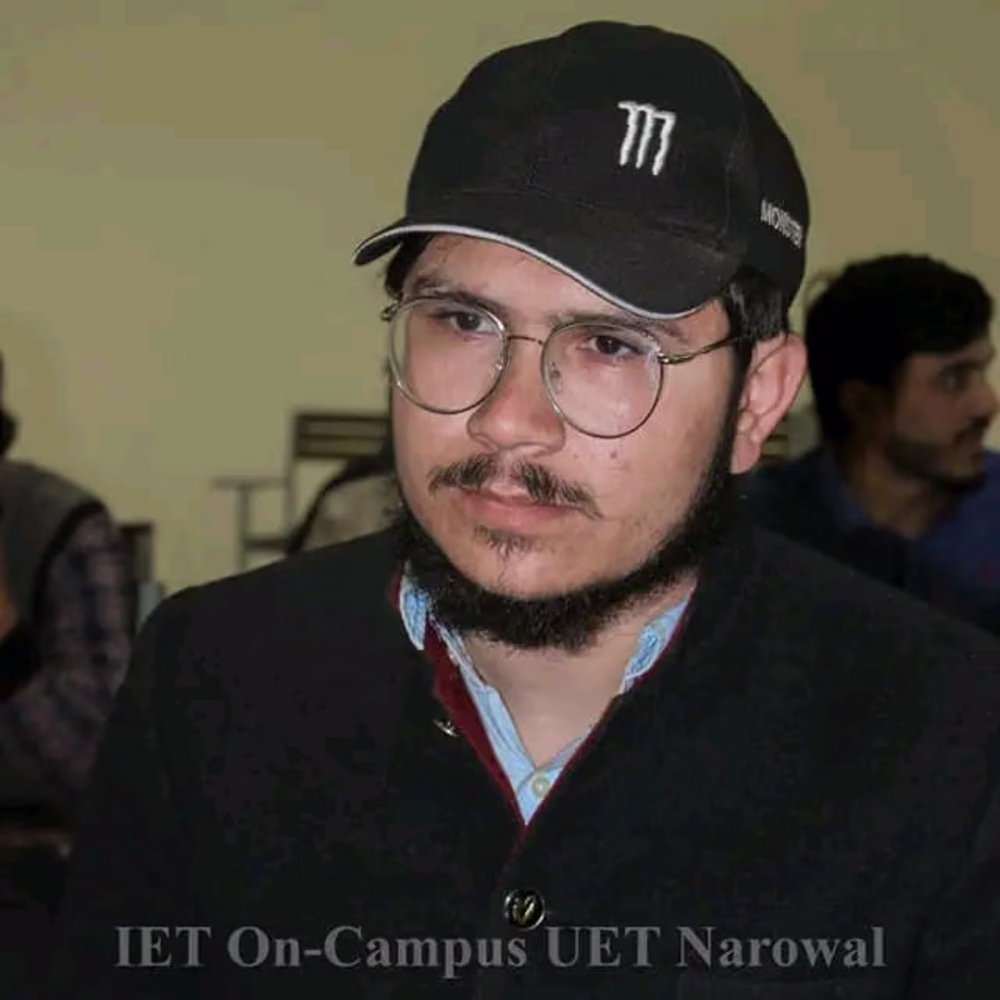 Hafiz  Huzaifa 