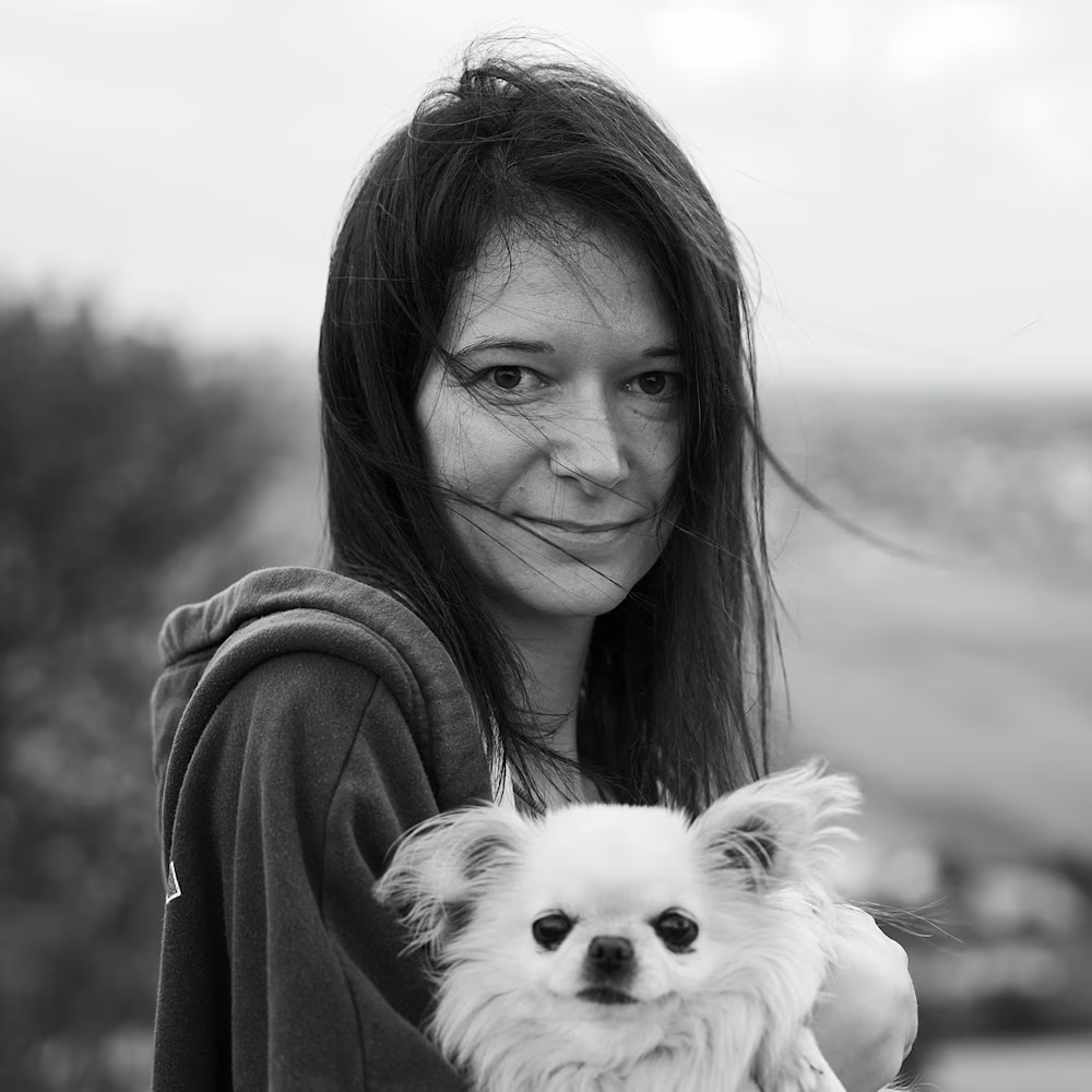 Alona Si