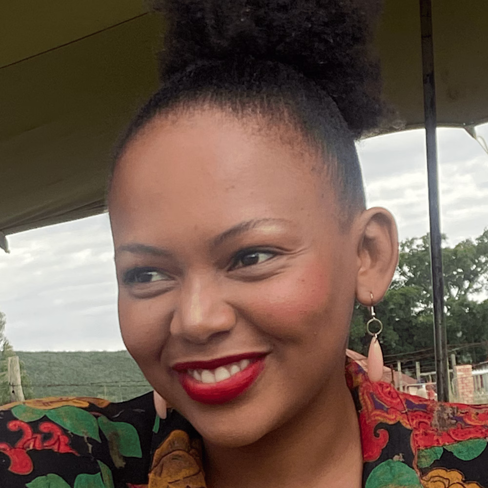 Nobusi  Maqubela