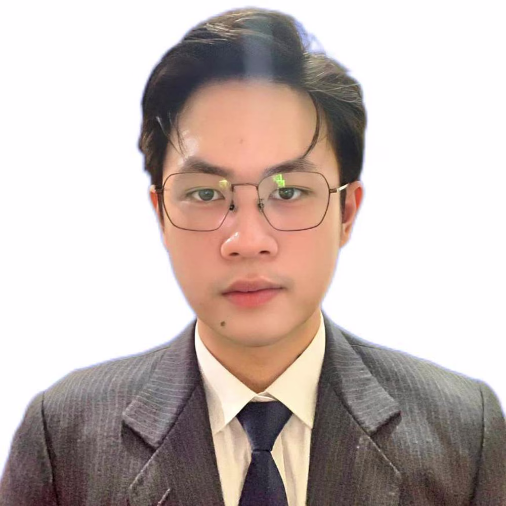 Adam  Calln