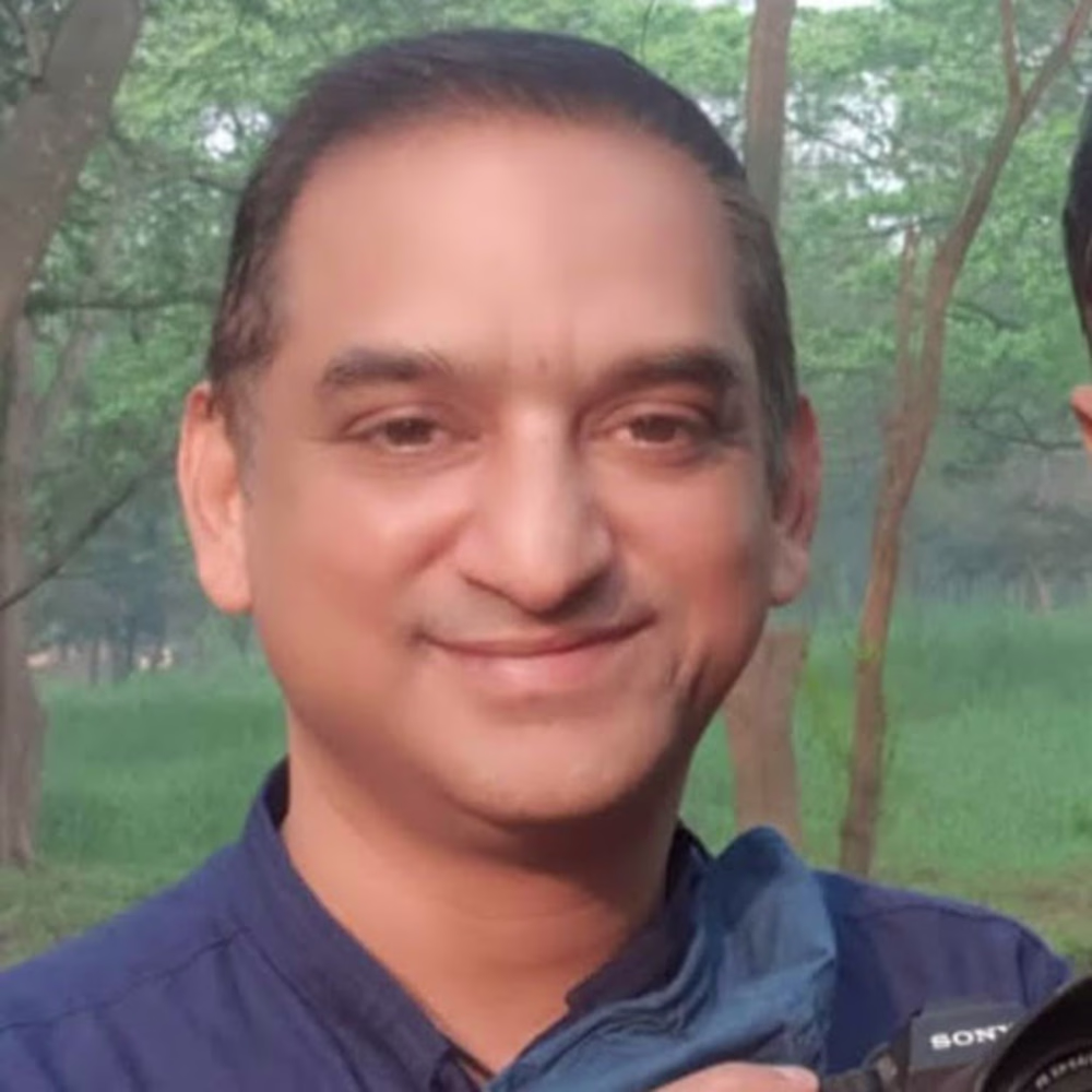 Viveck Tewari