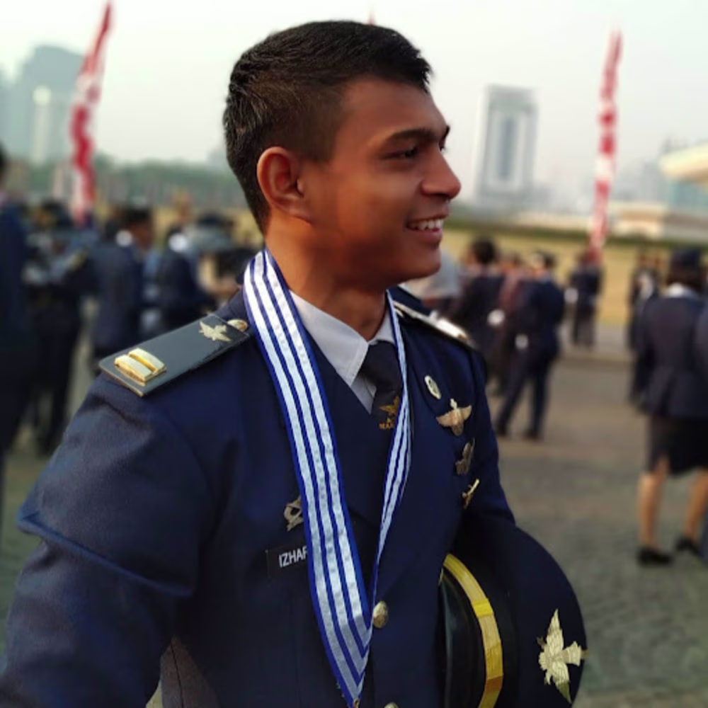 Izhar Hadi Prazedya