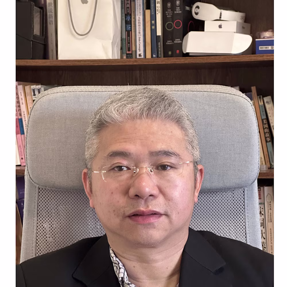 Zhengguang Li