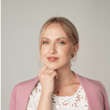 Yuliia Diakova