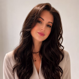 Lyndsey Crowe