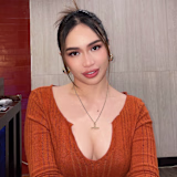 Charlize Paras