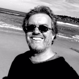Stephen | Copywriter
