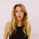 Elena Du Pisanie