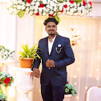 Vignesh  Creates