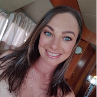 Nichola  Wolfe